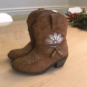 Girls Cowgirl Boots Size 13